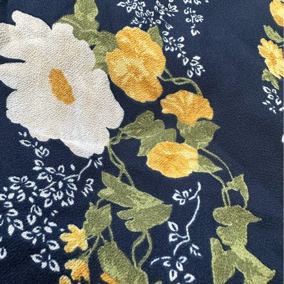 REFORMATION Irma Dress in Graciella - Picture 9 of 11